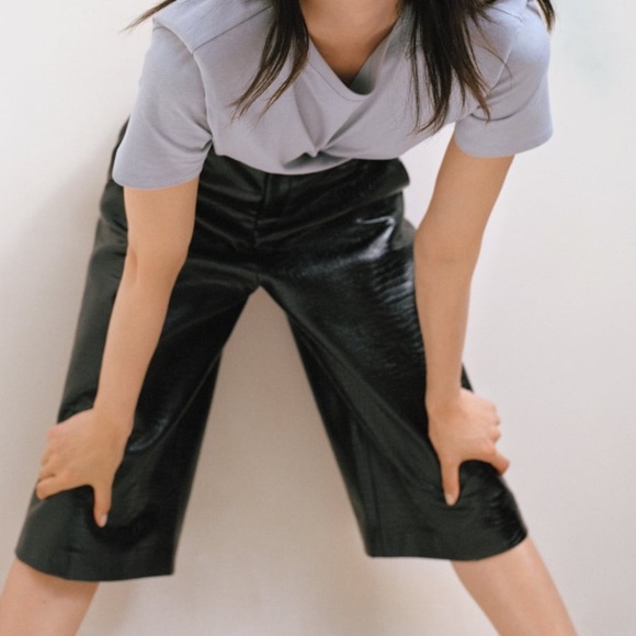 ZARA BNWT Faux Leather Long Shorts - Picture 1 of 6